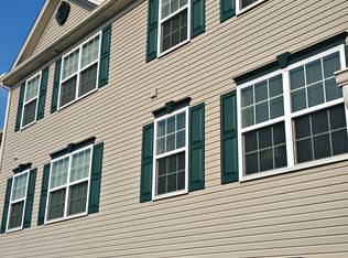 352 Kristy Ln, Harrisburg, PA 17111