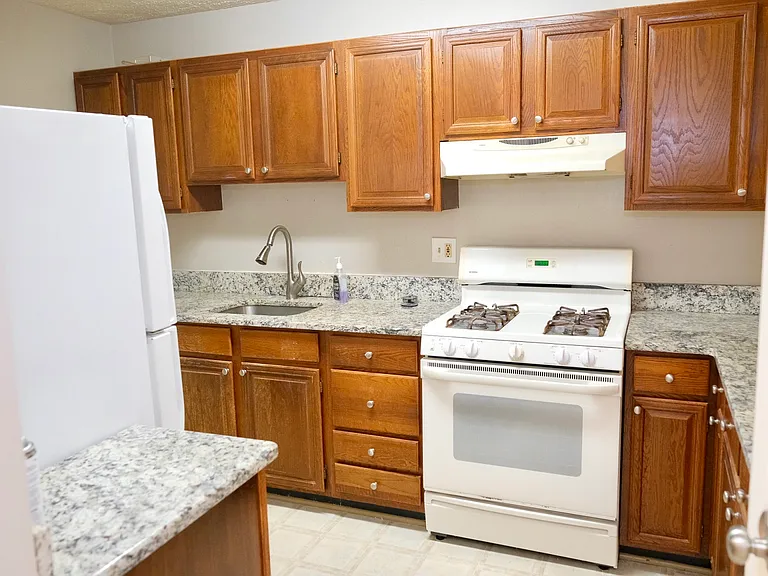 10169 Oakton Terrace Rd — Photo 14