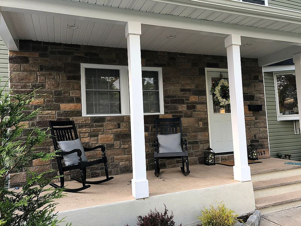 2nd image of 752 Pinewood Rd