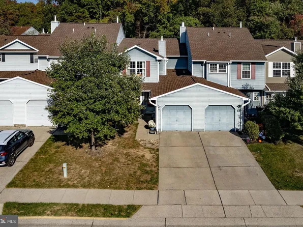 11 Tioga Ct, Bordentown, NJ 08505