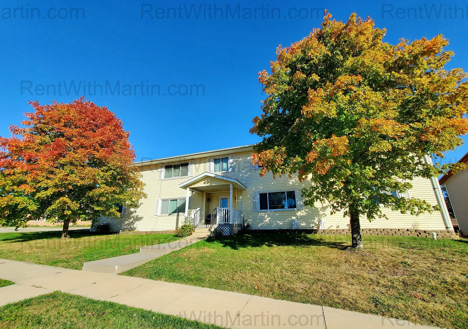 3853 Paige Dr — Photo 1