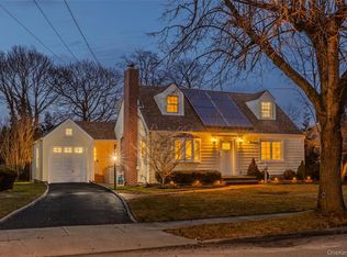 26 Bedell Place, Amityville, NY 11701