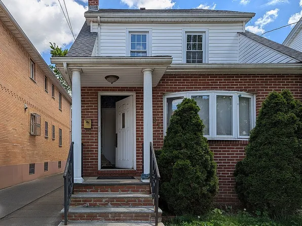 4231 161st St, Flushing, NY 11358
