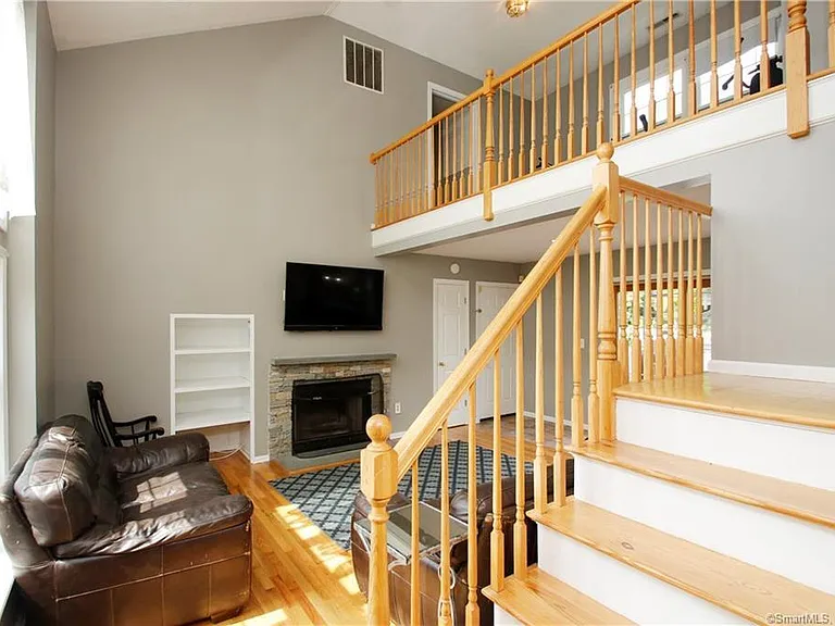 145 Settlers Ridge Rd — Photo 3