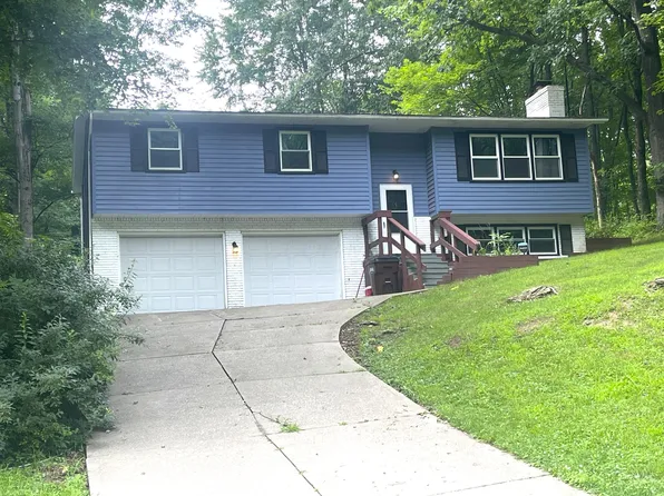 349 Grand Valley Dr, Howard, OH 43028