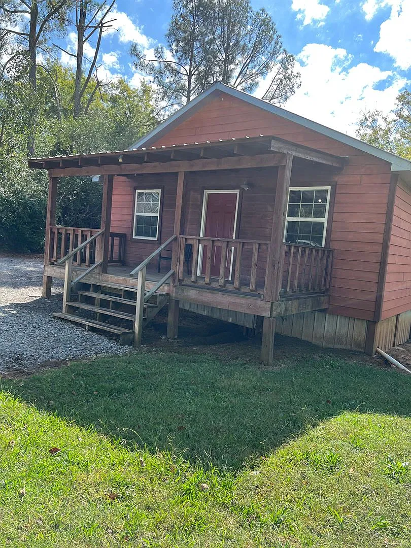 Charming 2-Bedroom, 1-Bath Country Home Near Huntsville — Photo 1