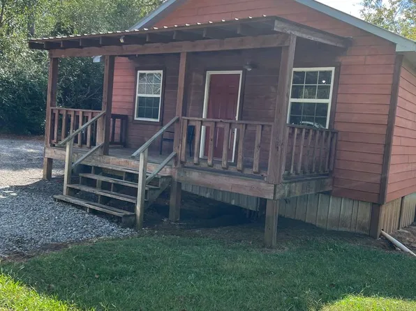 703 Taylor Cir, Somerville, AL 35670