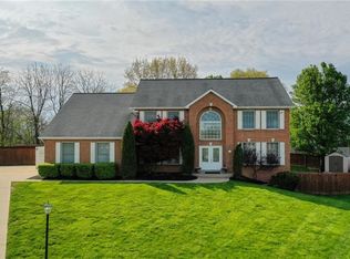 143 Valley Green Dr, Coraopolis, PA