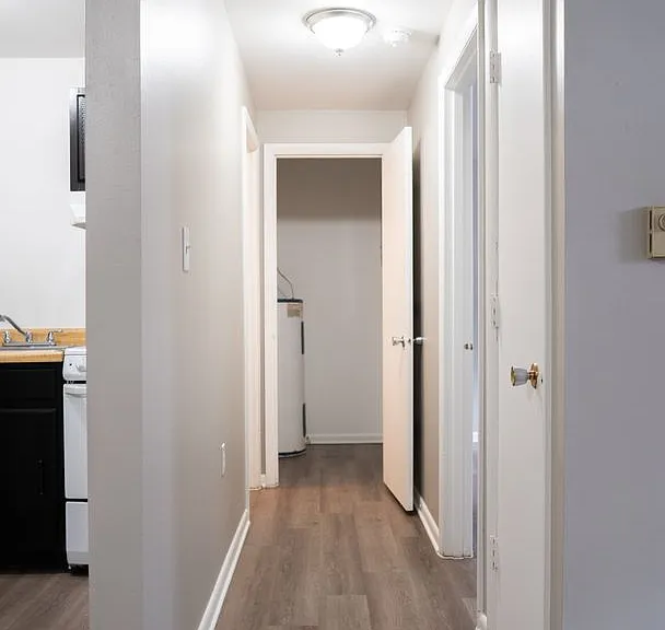 Meadow View Apartments — Photo 45