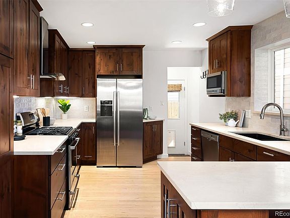 4th image of 1326 S Clayton Street