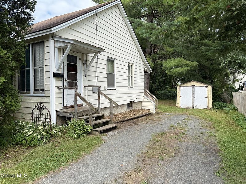 3rd image of 8 McKinley Place