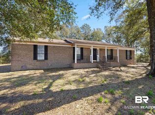 2890 Charmingdale Dr E, Mobile, AL 36618