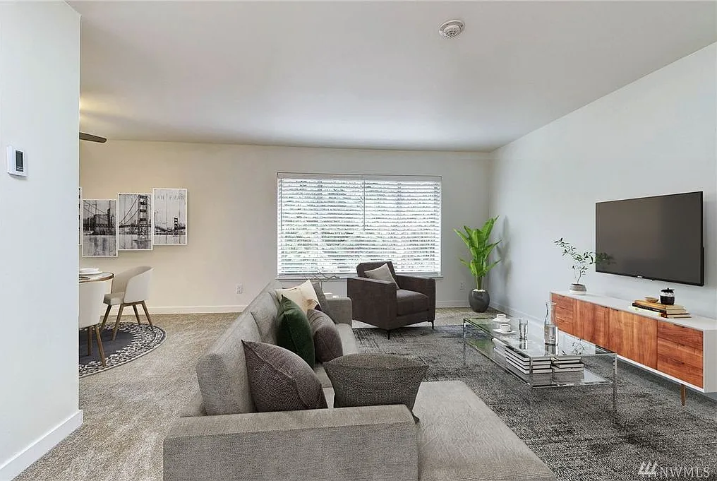 2 bed, 870 sqft, $2,200 — Photo 2