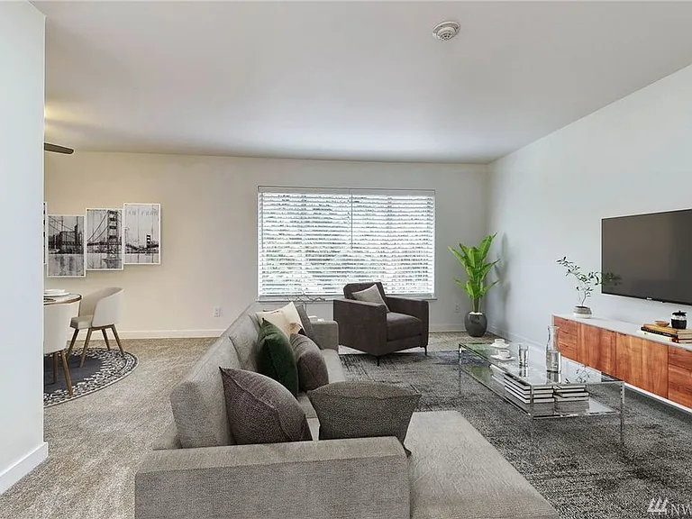 11031 Woodinville Dr #202 — Photo 2