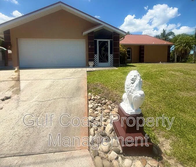 27019 Shanahan Ln — Photo 1