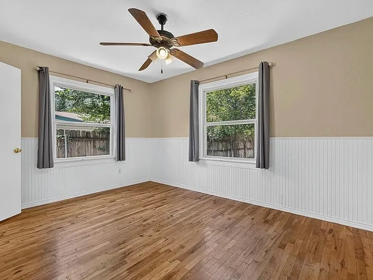 1030 N Isla St — Photo 11