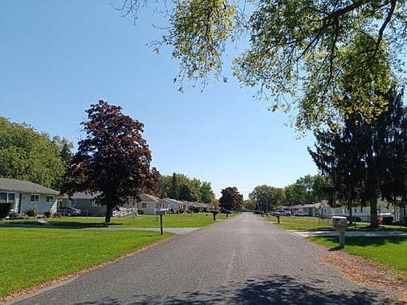 5th image of 2955 Welland Dr