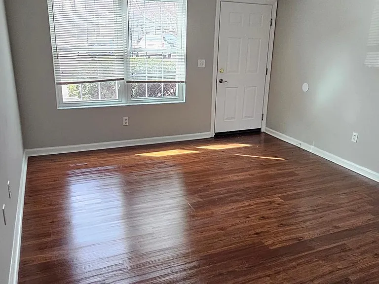 204 Cherry St #H1 — Photo 7