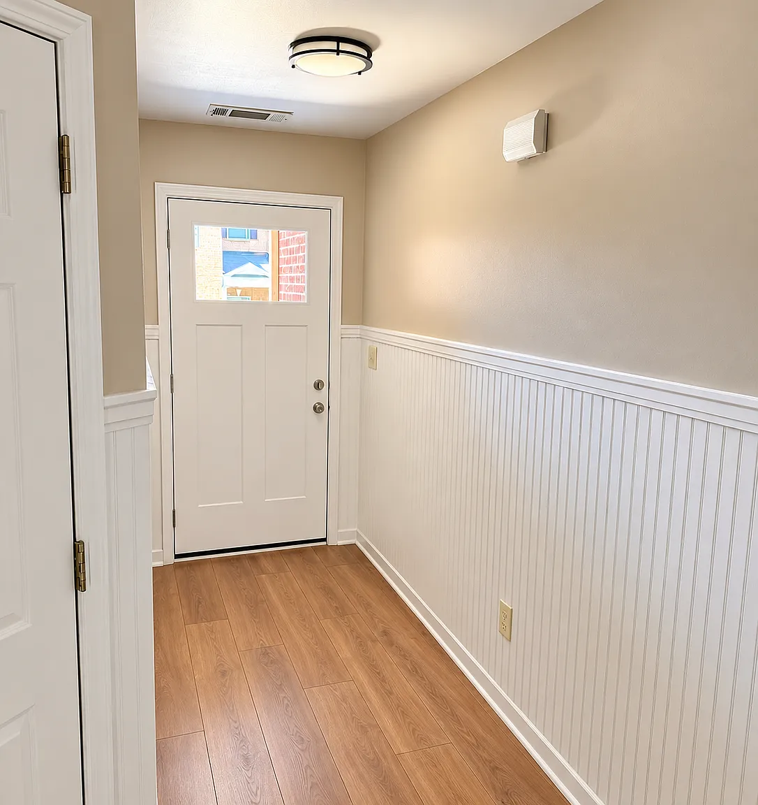 3 bed, 2.5 bath, 1779 sqft, $2,100 — Photo 2