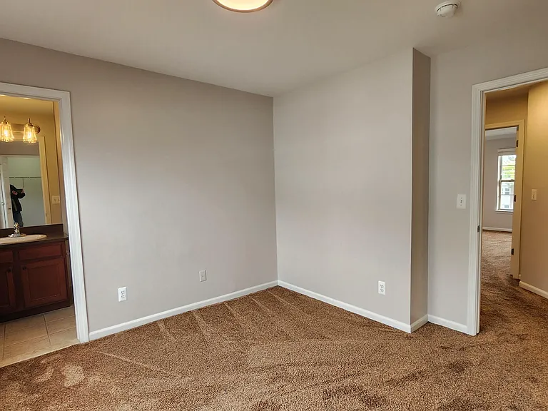 1574 Kessler Ave — Photo 22