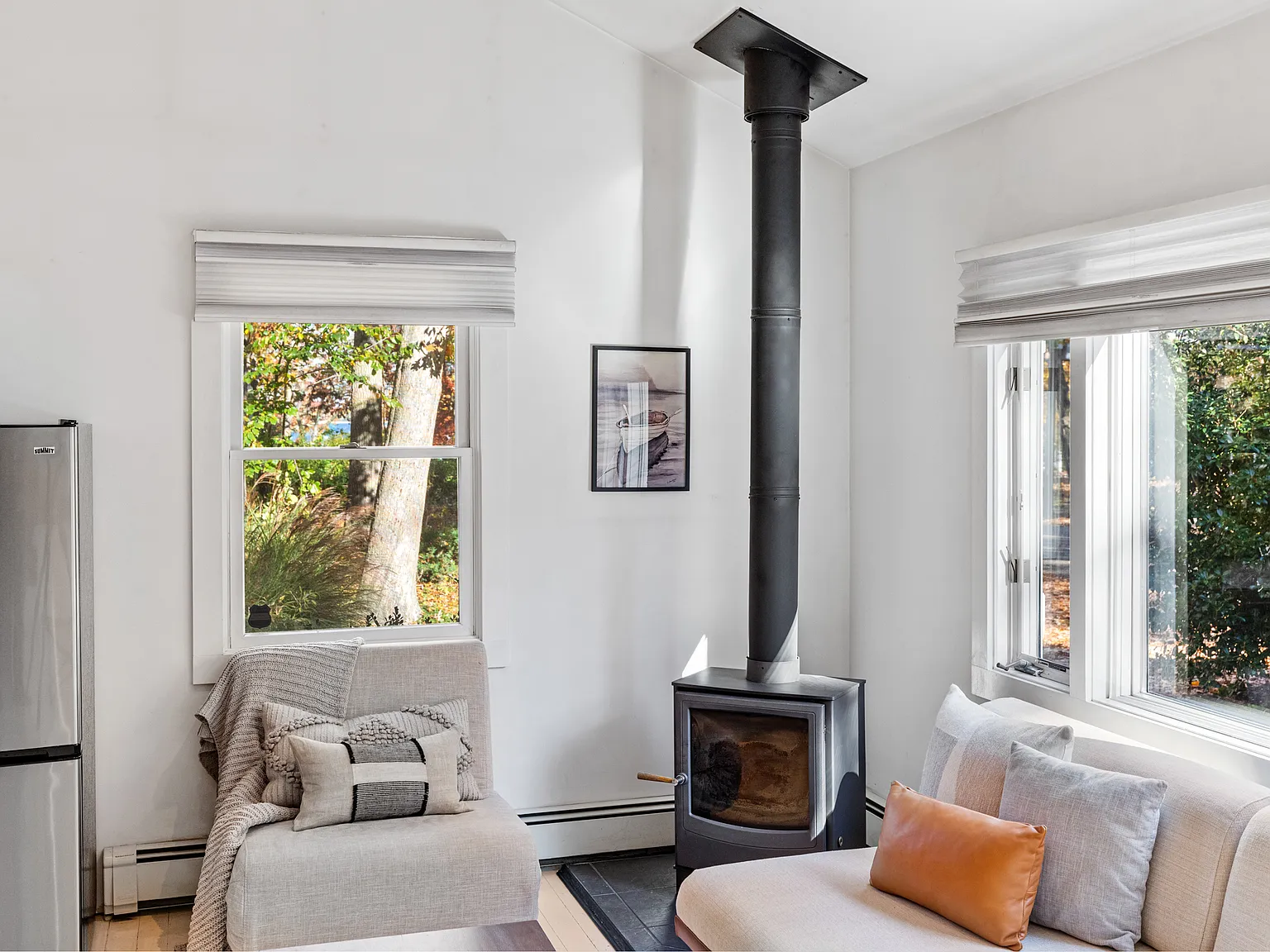 Water View Sag Harbor Designer's own Beach Cottage — Photo 4