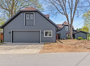 1395 Brown Rd S, Wayzata, MN 55391