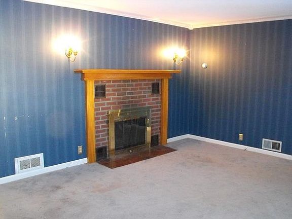 2nd image of 10 Prospect Ave