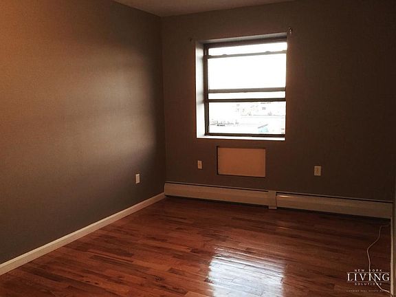 3rd image of 3714 32nd St APT 409
