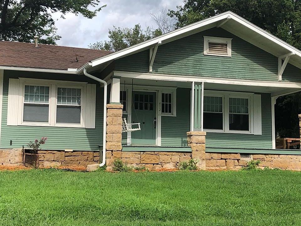 1st image of 412 N 8th St