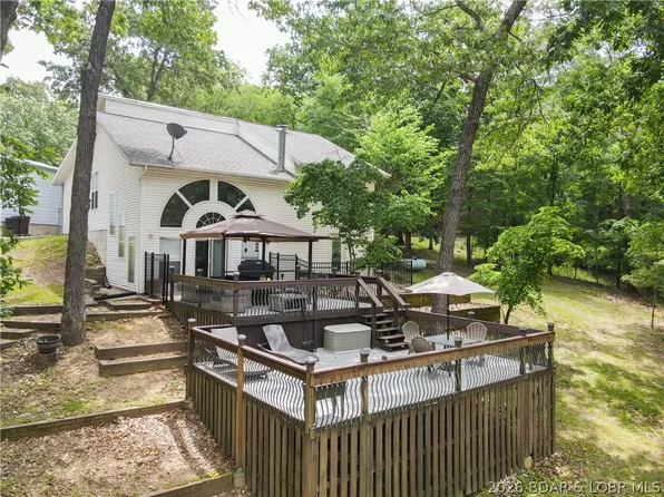 99 Thornwood Cir, Sunrise Beach, MO 65079