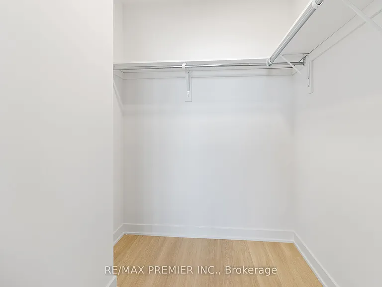 30 Upper Mall Way #909 — Photo 39