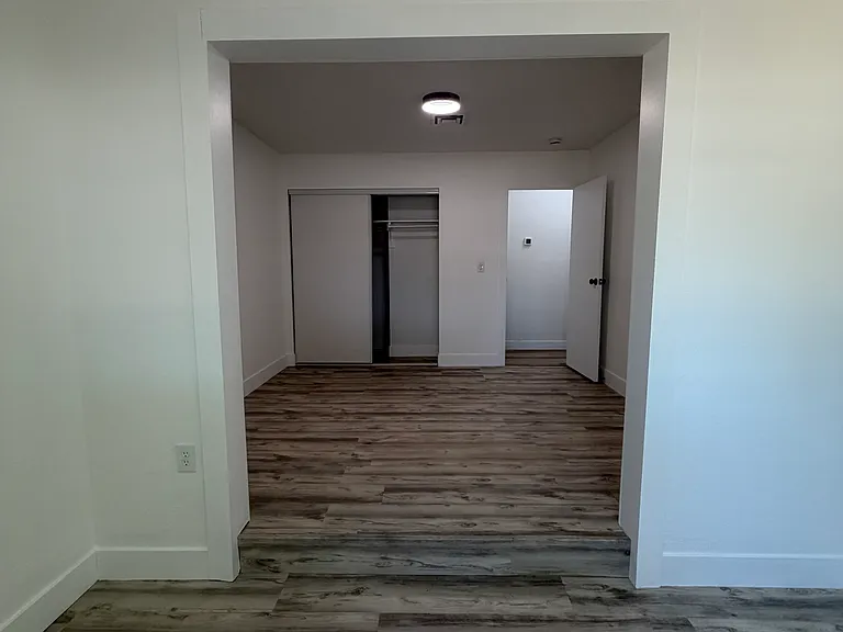 3420 W Warm Springs Rd — Photo 21
