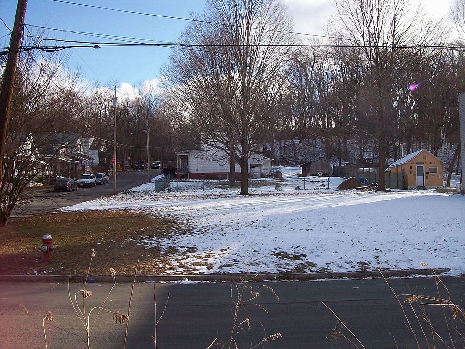 1st image of 8 House Ave