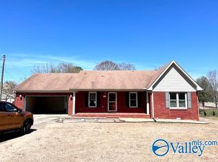 999 Higdon Rd SW, Hartselle, AL 35640