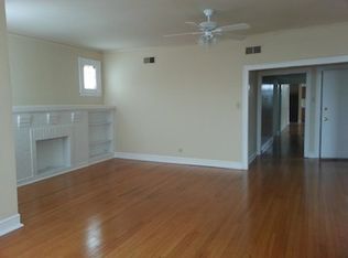 2330 N Sacramento Ave APT 3, Chicago, IL 60647