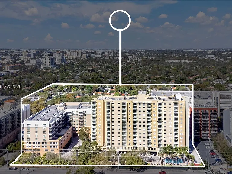 3500 Coral Way #Penthouse 10 — Photo 31