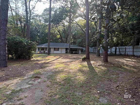 2nd image of 1401 Forest Ridge Rd E
