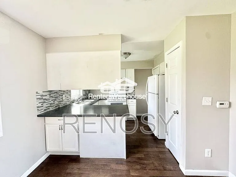 4924 Madison Ave — Photo 3