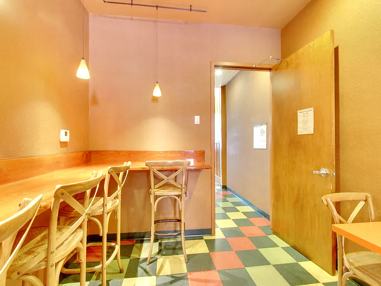 Columbus Residence — Photo 11