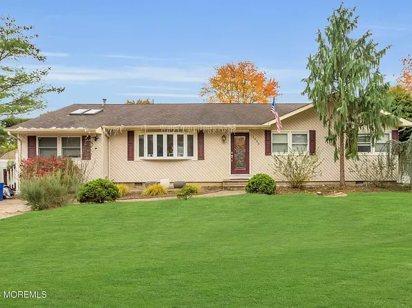 1432 11th Ave, Toms River, NJ 08757