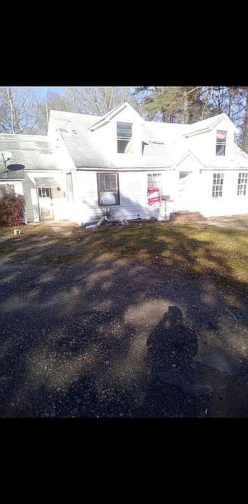 1st image of 206 Maple St