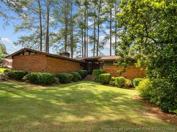 1721 Daisy Ln, Fayetteville, NC 28303