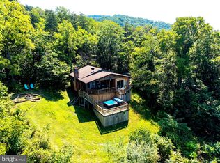631 Overlook Dr, Rileyville, VA 22650