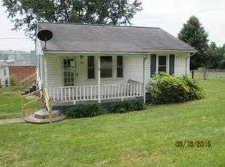 101 Coleman St, Mayodan, NC 27027