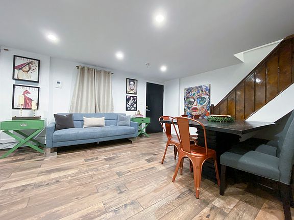 3rd image of 406 W 39th St #4