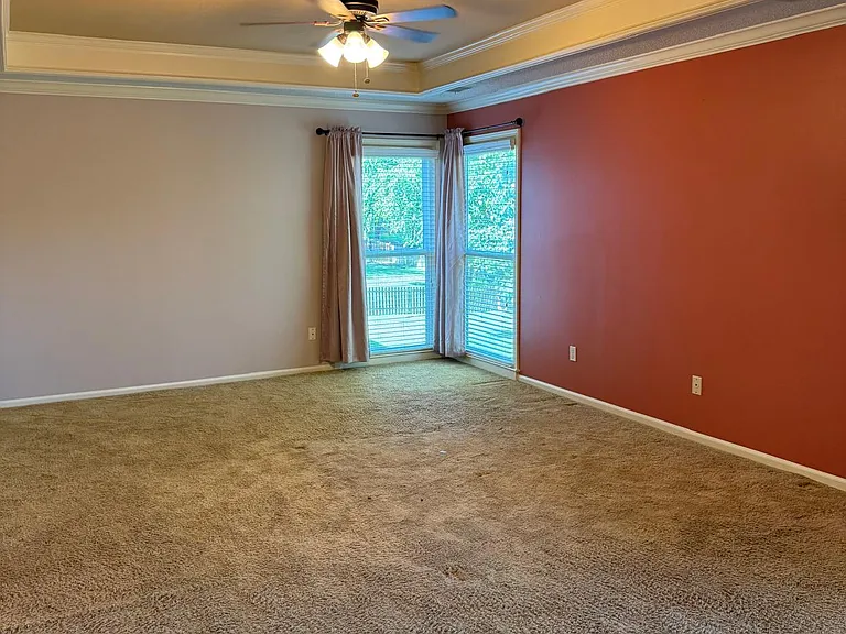 14804 Slater St — Photo 3