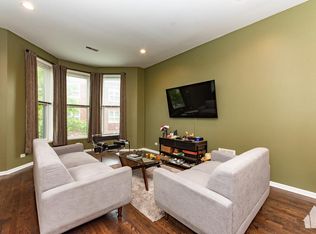 2207 W Race Ave #2F, Chicago, IL 60612