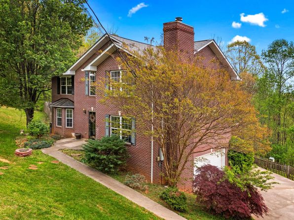 150 Grand View Dr, Maynardville, TN 37807