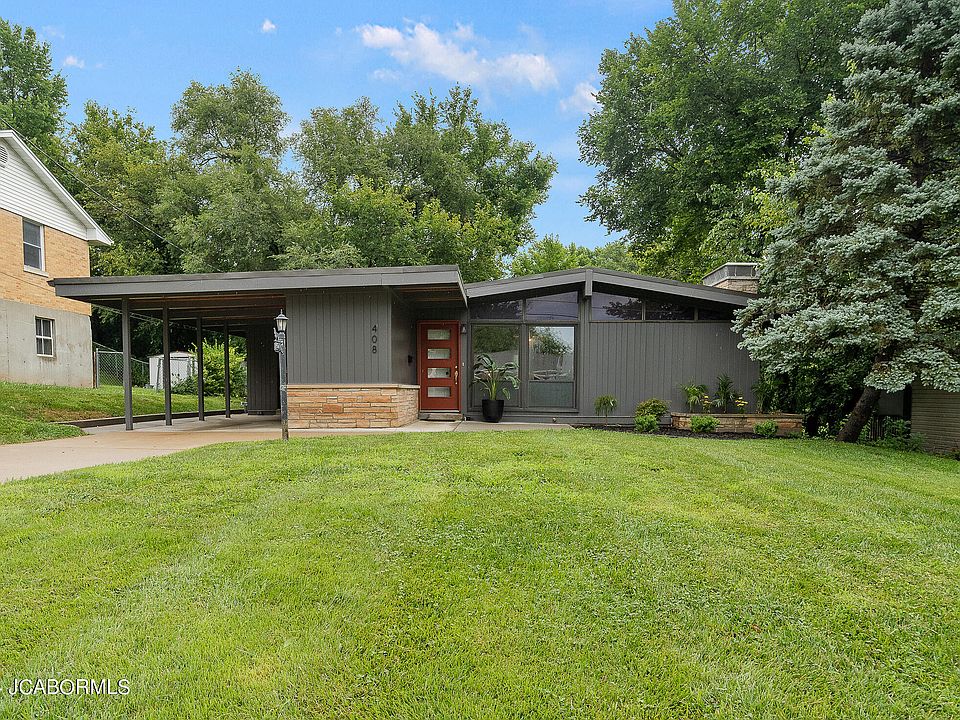 1st image of 408 Crest Dr