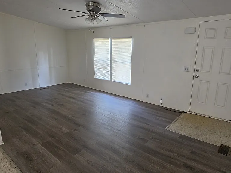 5009 Dogwood Ln #19 — Photo 2